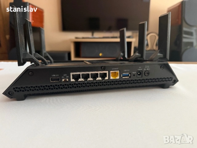 NetGear Nighthawk X6, снимка 3 - Рутери - 54215917