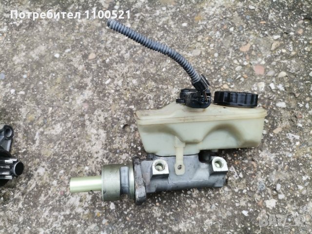 Спирачна помпа с казанче и букса от VW POLO 1.9 Дизел, снимка 2 - Части - 30272238