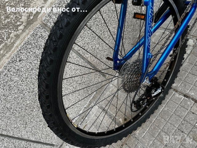 Алуминиев велосипед GIANT 26 цола  3х9 скорости палцови команди shimano DEORE преден амортисьор , снимка 3 - Велосипеди - 44349104
