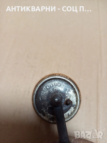 Соц Стара Малка Мелничка За Черен Пипер Garantte BO. Номер 98., снимка 5 - Антикварни и старинни предмети - 53179969