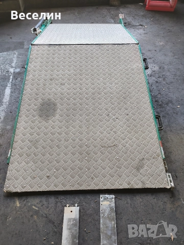 Сгъваема Товарна Рампа 1500кг, снимка 2 - Индустриална техника - 52805683