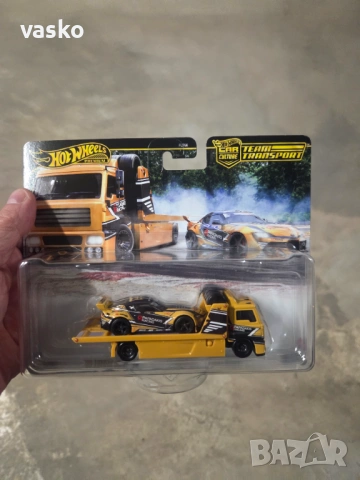 Hotwheels Team Transport Toyota