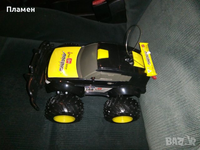 Радиоуправляема кола джип с безжично дистанционно мащаб 1:18, снимка 4 - Електрически играчки - 38856593