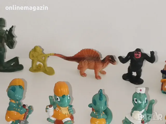 Колекция играчки от шоколадови яйца Kinder Surprise от 90-те години, снимка 8 - Колекции - 56112973