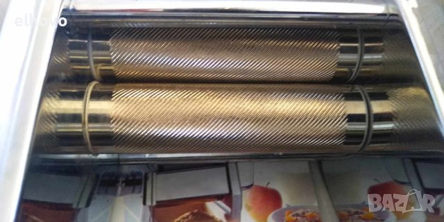 Ръчна мелничка за зърнени култури OTC, снимка 3 - Други стоки за дома - 42243525