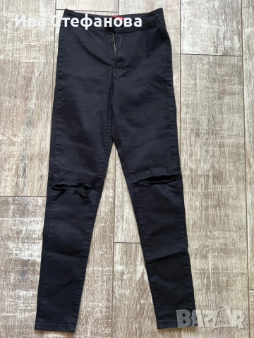 Дънкови черни еластични панталони висока талия рязани в колената 