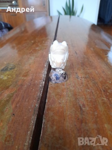 Стара фигурка Жаба