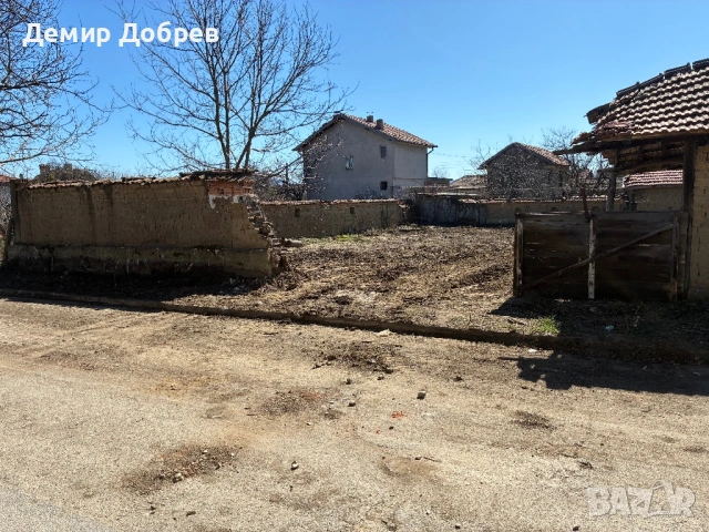 Не обитаема Къща С.Тулово, снимка 4 - Къщи - 53904022