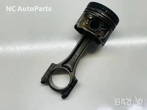 Бутало с биела за БМВ BMW 2 series F46 216d 1.5 дизел B37C15A N053E​ 834 BMW 2017, снимка 2 - Части - 49476684