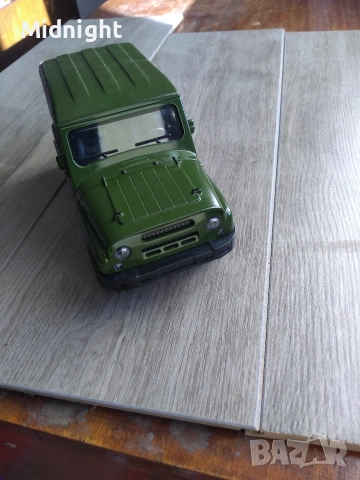 Uaz-469 1:18, снимка 3 - Колекции - 53966444