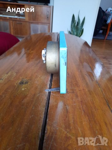 Стар настолен часовник будилник Diamond, снимка 3 - Други ценни предмети - 34197487