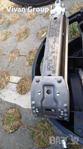 НОВО Оригинален авариен комплект Mercedes, снимка 4 - Аксесоари и консумативи - 51565580