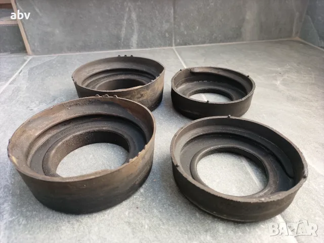 Оригинални гумени подложки (тампони) за пружини Mercedes W202 (C-класа) Mercedes W202