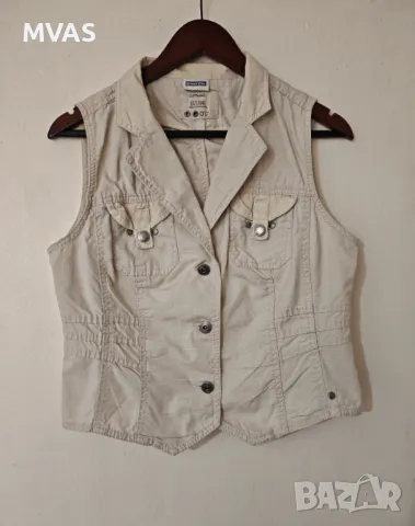 Нов дамски бежов елек S размер ежедневен стил за разходка 