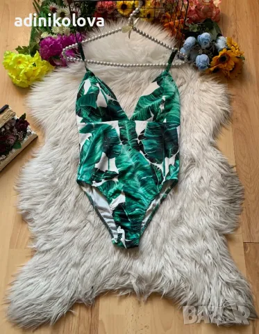 Нов цял бански с тропически принт, снимка 1