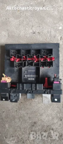 Комфорт модул Vw Golf 5 Plus, Passat B6 - 3C0 937 043 E, снимка 1