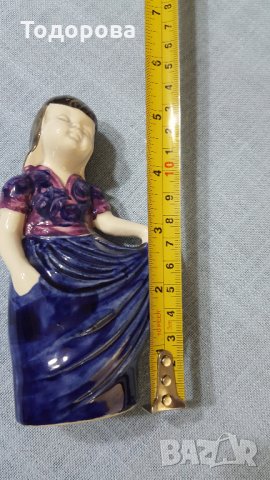 Порцеланова фигура- Desing :B.Yohansson, снимка 6 - Антикварни и старинни предмети - 32074596