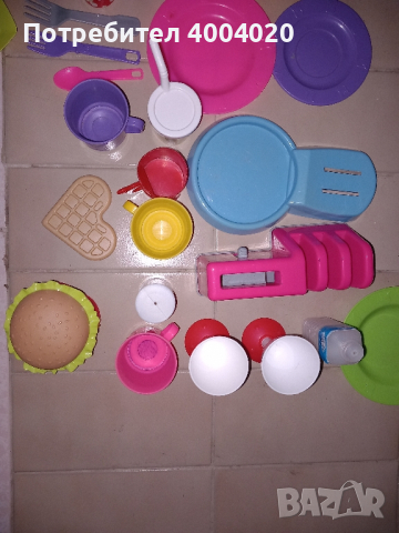 Приспособления за детска кухня,чаши,чинии,прибори,храни.:6лв за всички, снимка 2 - Фигурки - 44509688