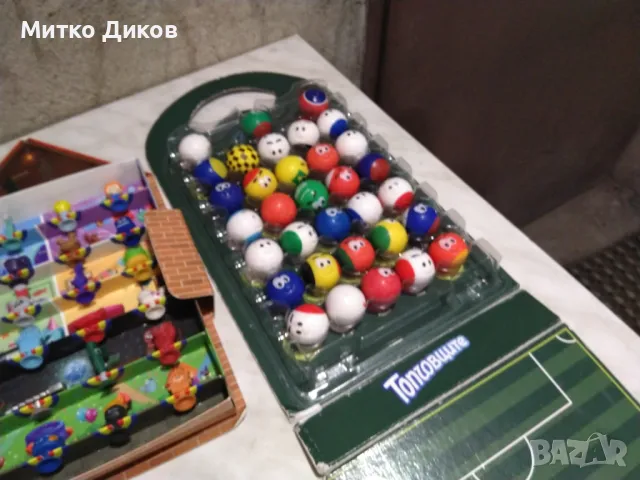 Игра в кутия Stikeez (Стикита) -20бр и ТОПЧОВЦИ ЦЕЛИЯТ АЛБУМ 33броя нови, снимка 8 - Образователни игри - 48969396