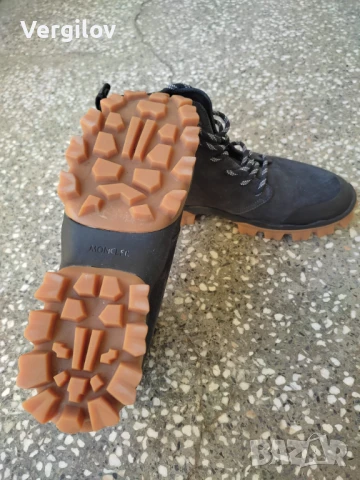 Moncler обувки , снимка 3 - Мъжки боти - 50949736