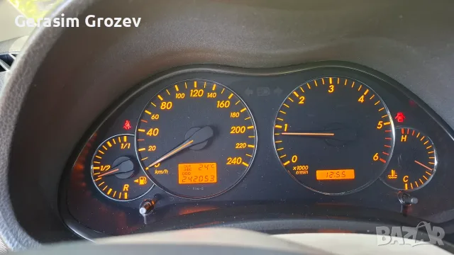 Тойота авенсис 2.2 150коня , снимка 14 - Автомобили и джипове - 55780967