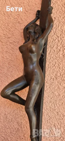 Статуетка на жена - Bronze Garanti Paris, снимка 5 - Антикварни и старинни предмети - 56439568
