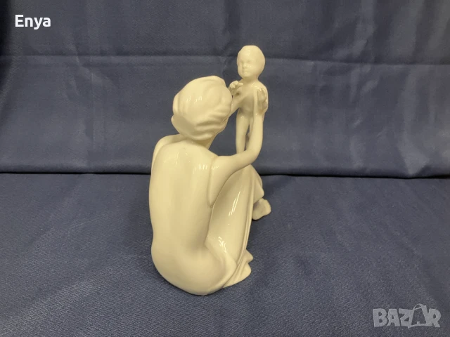 Статуетка порцеланова "Майка с дете", снимка 4 - Статуетки - 51164985