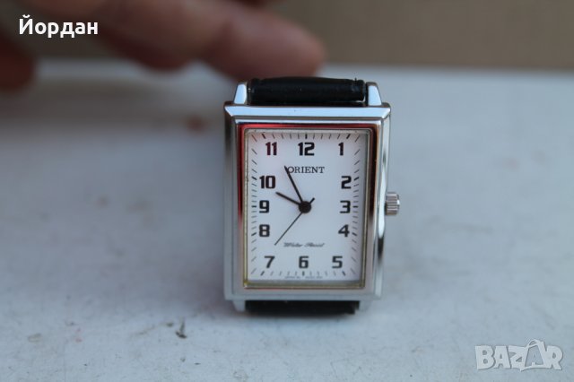 ''Orient'' кварцов часовник