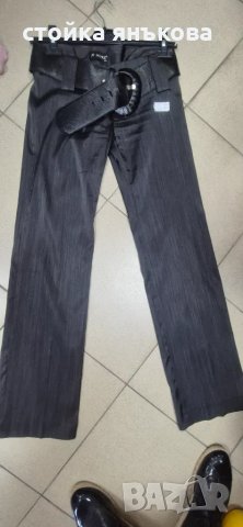 Продавам черен дамски сатенен панталон., снимка 3 - Панталони - 50376046