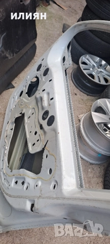 предна дясна врата за Peugeot 208 2014 2015 2016 2017 2018 , снимка 4 - Части - 51706305