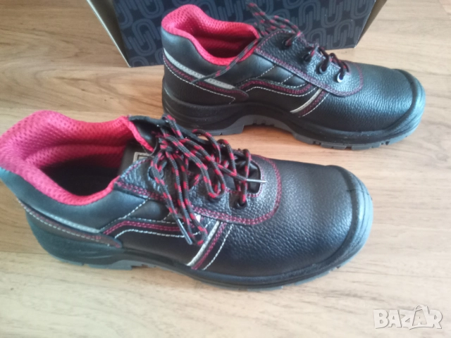 Нови работни обувки № 44 естествена кожа, снимка 3 - Мъжки боти - 52500342