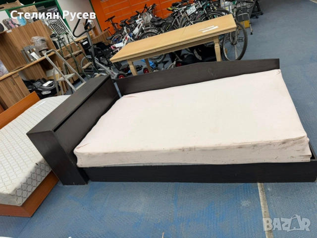 0404  легло с матрак 190/120см + ракла цена 70 евро или 136,91 лв смр -190см / 120см широко  -едноли, снимка 4 - Спални и легла - 54097543