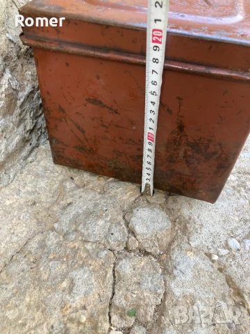 Стара метална кутия за инструменти, снимка 4 - Антикварни и старинни предмети - 50812945