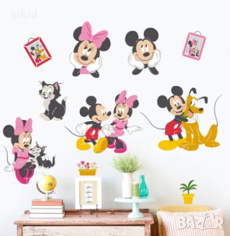 Мики Мини Маус Плуто и коте стикер лепенка за стена детска стая мебел самозалепващ, снимка 1 - Други - 31499260