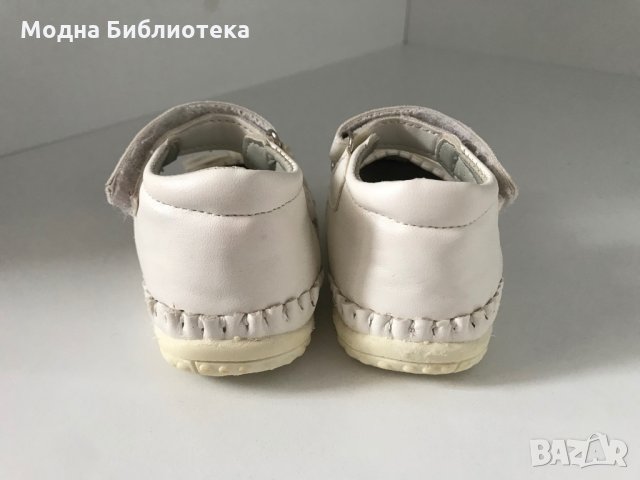 Бели обувчици, снимка 2 - Бебешки обувки - 29515751