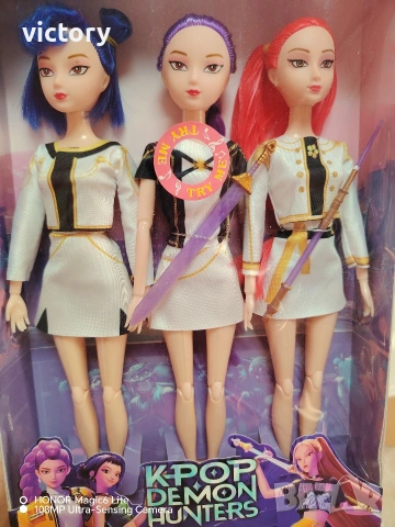 Музикален комплект кукли “K-POP Demon Hunters” – 3 броя, Руми, Мира, Зоуи, снимка 2 - Кукли - 53044267