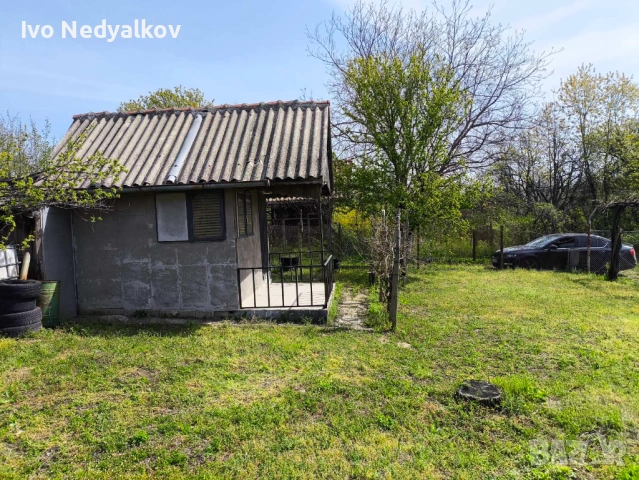 Вила, в.з. 10-ти километър, местност Люляците, Петролна база, снимка 4 - Вили - 54364018
