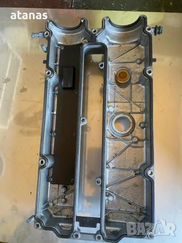 капак на картер на клапани Yamaha f80-100 EFI, снимка 3 - Части - 55920715