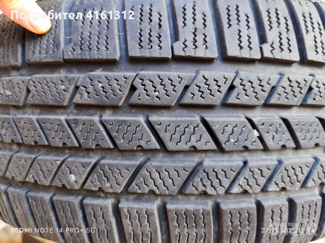 Много запазени 4 зимни гуми Continental 225/55/17 Цена комплекта 180лв, снимка 4 - Гуми и джанти - 52660421