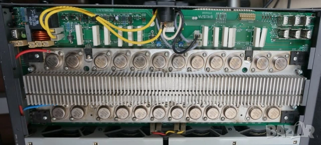 Легендарното крайно стъпало Dynacord L2400! Като нов!, снимка 3 - Ресийвъри, усилватели, смесителни пултове - 53970210