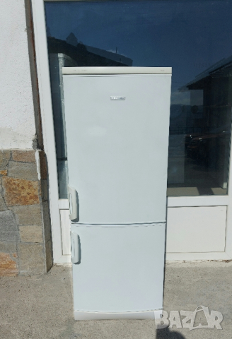 Хладилник с фризер Electrolux, снимка 2 - Хладилници - 44596395