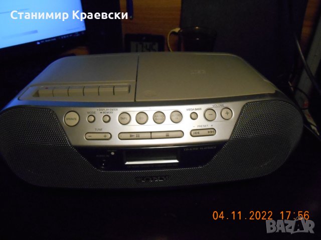Sony CFDS05 CD Radio Cassette Boombox 2009, снимка 2 - Радиокасетофони, транзистори - 39024144
