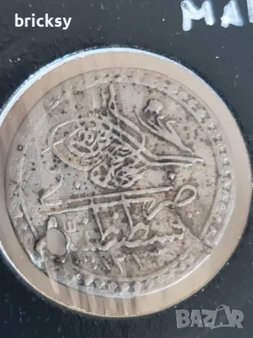 Сребро 3 бр. автентични, стари и редки продупчени монети за носия накит престилка , снимка 6 - Нумизматика и бонистика - 49383271