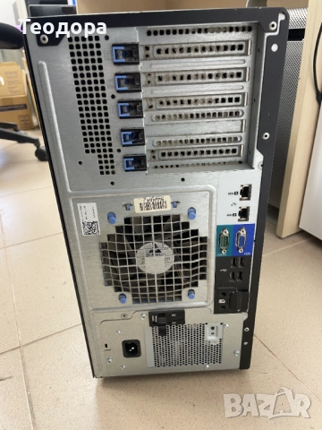 ПРОДАВАМ СЪРВЪР DELL PowerEdge T410, снимка 2 - Работни компютри - 52017405