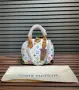 Louis Vuitton Луксозна Дамска Чанта с Емблематичен Монограм И Златисти Метални Елементи Код SEM-855, снимка 10
