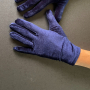 Къси дамски елегантни ръкавици от син плюш 8647, снимка 6