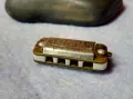 TALISMAN MADE in CZECHOSLOVAKIA Стара РЯДКА Миниатюрна УСТНА ХАРМОНИКА МЕДАЛЬОН СЕДЕФ и МЕСИНГ 48891, снимка 3