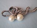 дизаинерска  красива  сребърна брошка перли и циркони, снимка 15
