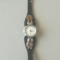 Дамски часовник Луч. СССР. Ретро модел. Механичен механизъм. Vintage watch. Гривна. , снимка 6 - Гривна - 37856015