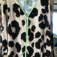 Италианска блуза анималистичен принт, снимка 1 - Блузи с дълъг ръкав и пуловери - 36690620